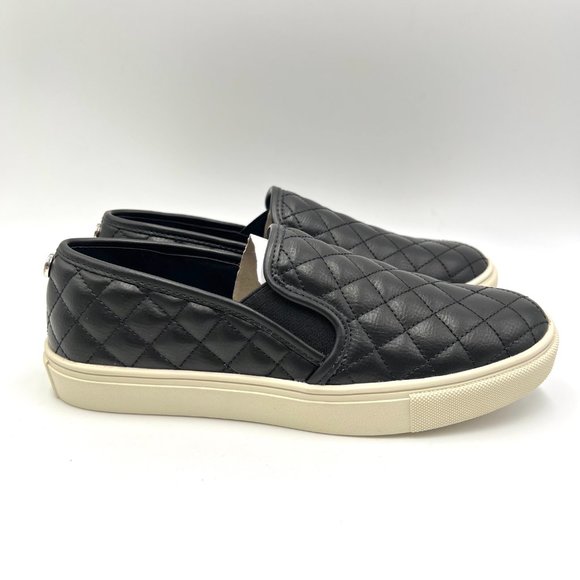 Steve Madden Size 7.5 Ecentrcq Black Faux Vegan Quilted Leather Sneakers Shoes - Picture 1 of 14
